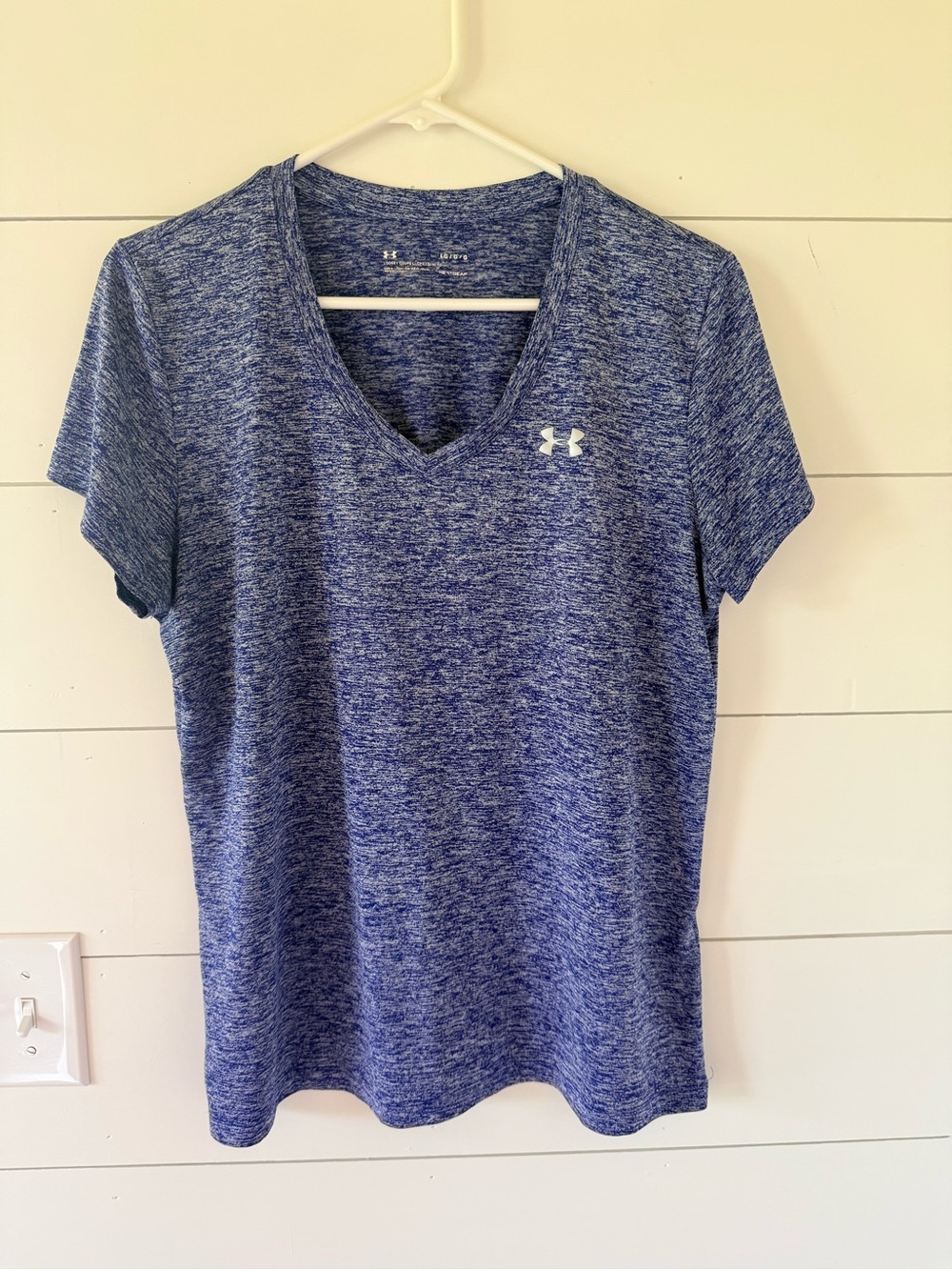 Under Armour Women's Heather Navy V-Neck Performance Tee